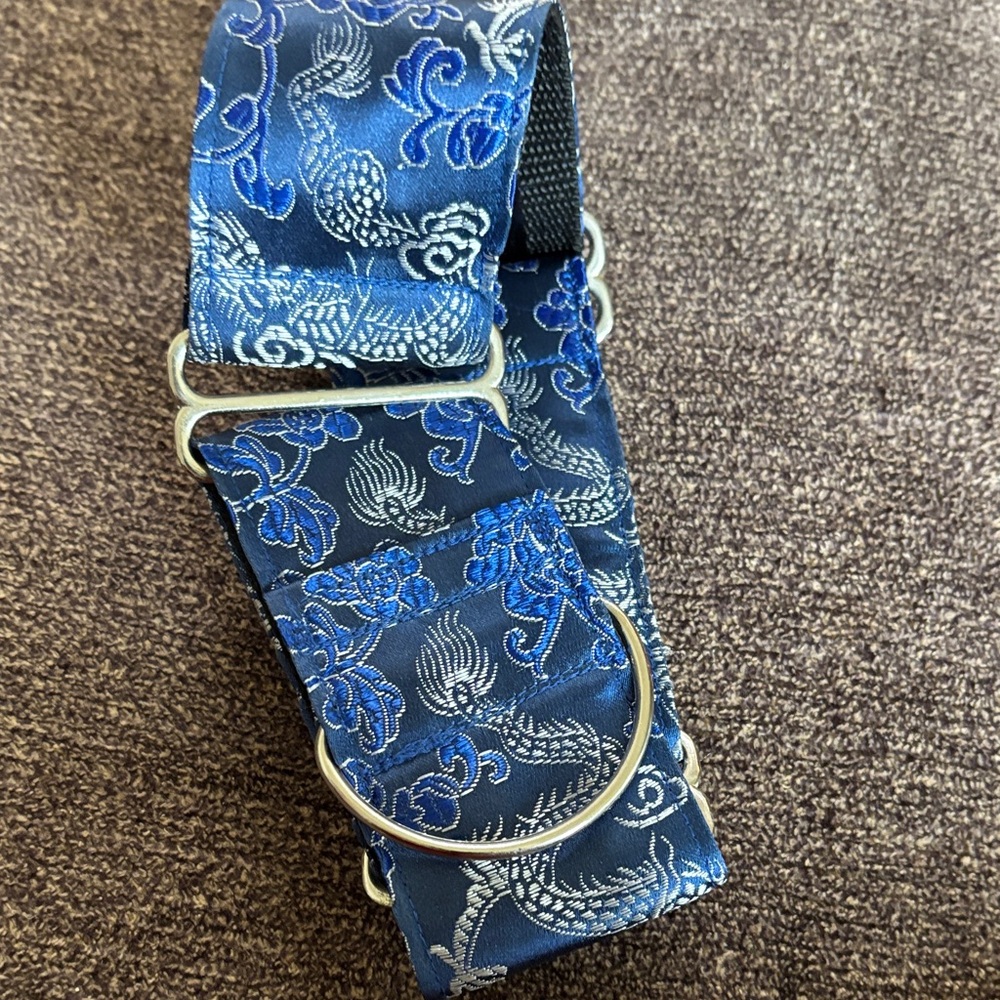 Dog collar my princess whippet.Never fit her.Elegant Blue & Silver Brocade Belt